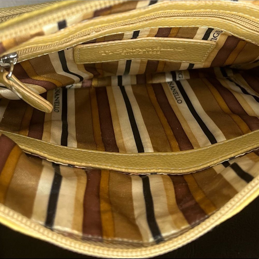 Tignanello Tan Bag Brown Crossbody Small Purse Leather Pebbled With Pockets EUC‍ - Picture 9 of 9